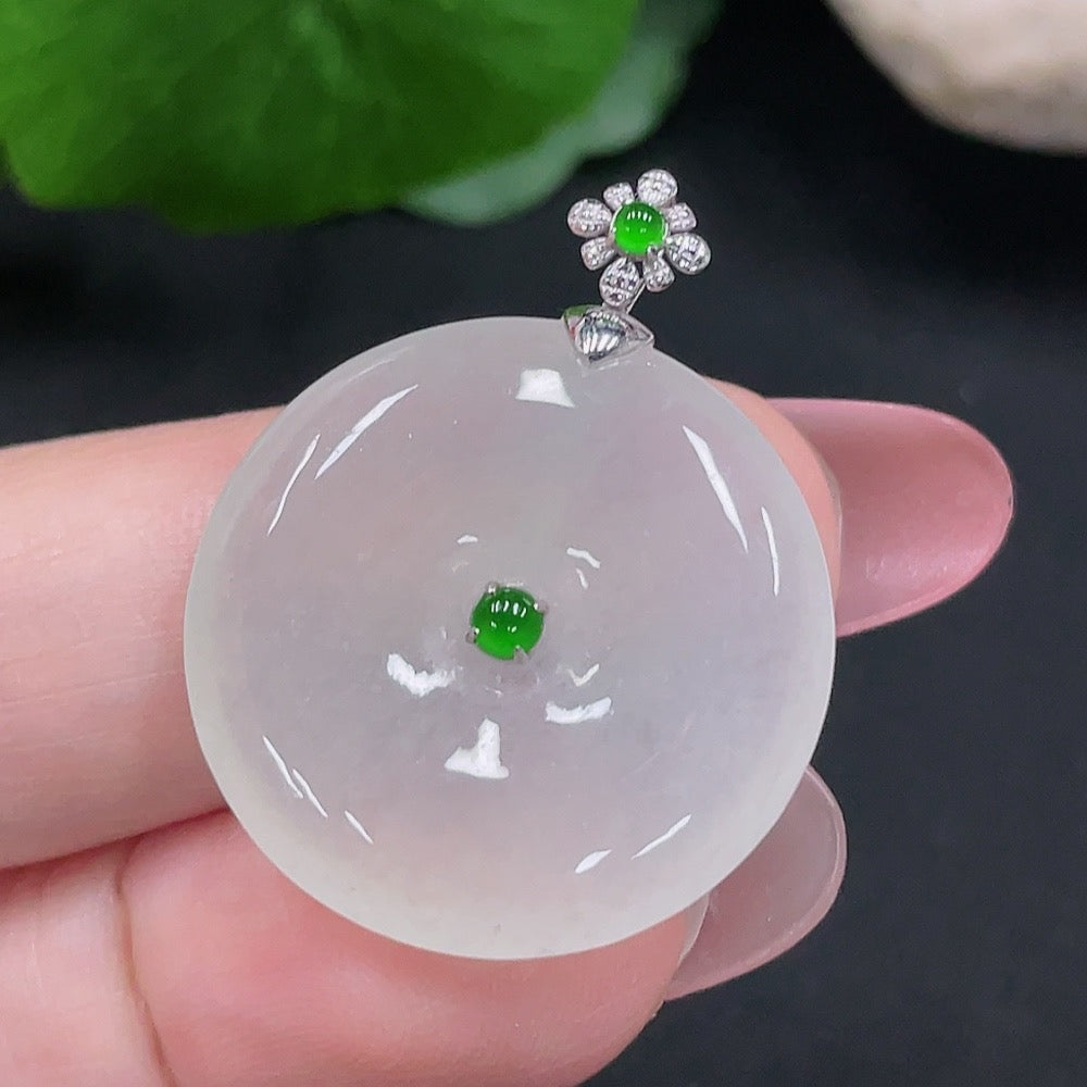 Jadeite Peace Knot Pendant 18K Gold Total Weight Approx. 5.7g (Non-Diamond)