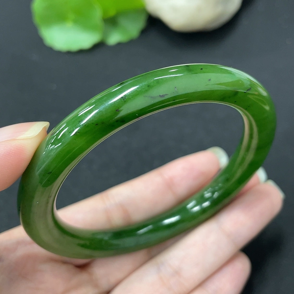 Hetian Jade Green Jade Round Bangle Size 58.7 Total Weight Approx. 44.7g