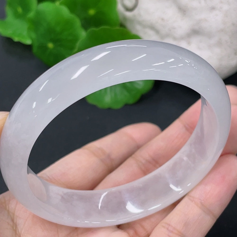 Jadeite Round Bangle