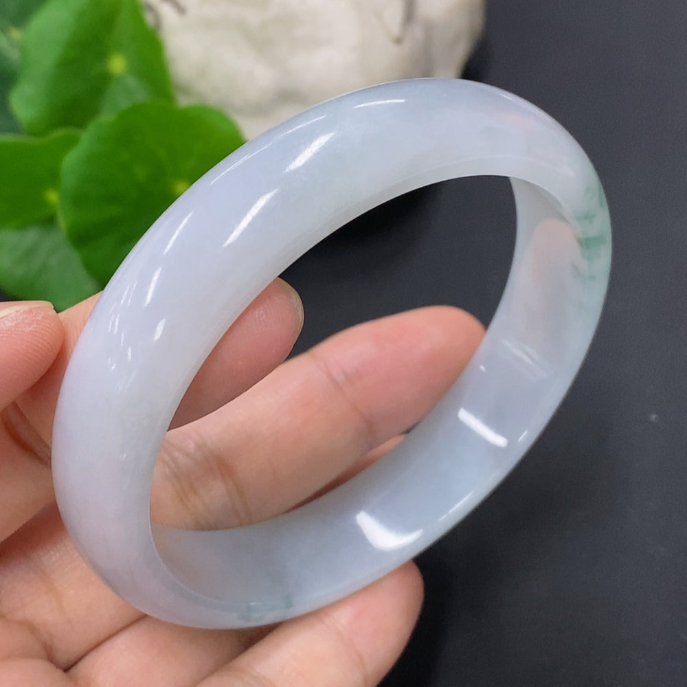 HKHQ jadeite round bangle, size 59.2, weighing approx. 52.4g, featuring a smooth, polished jade surface.