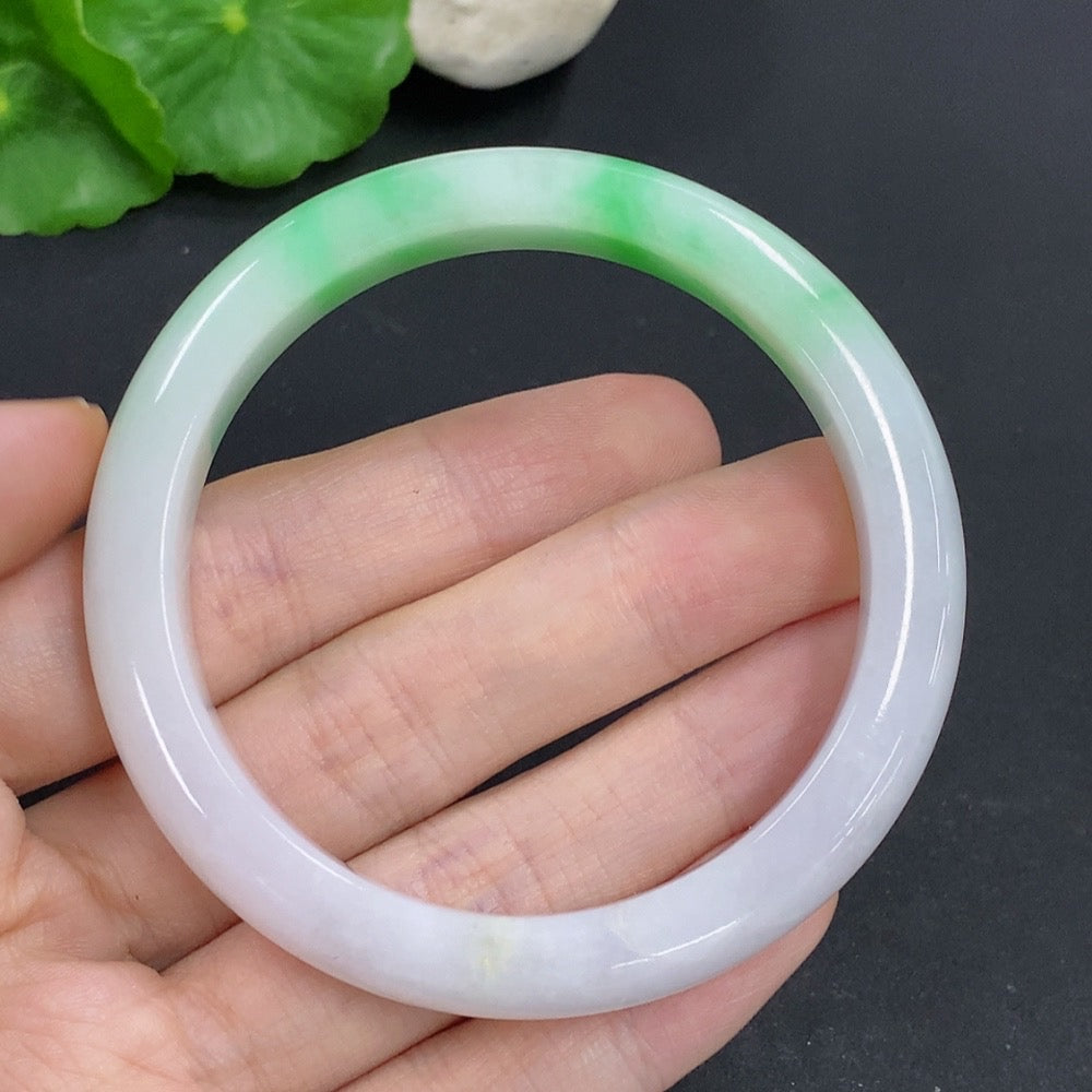 Jadeite round bracelet with mineral accents, weighs approximately 44g, size 55, crafted by HKHQ, showcasing smooth jadeite beads.