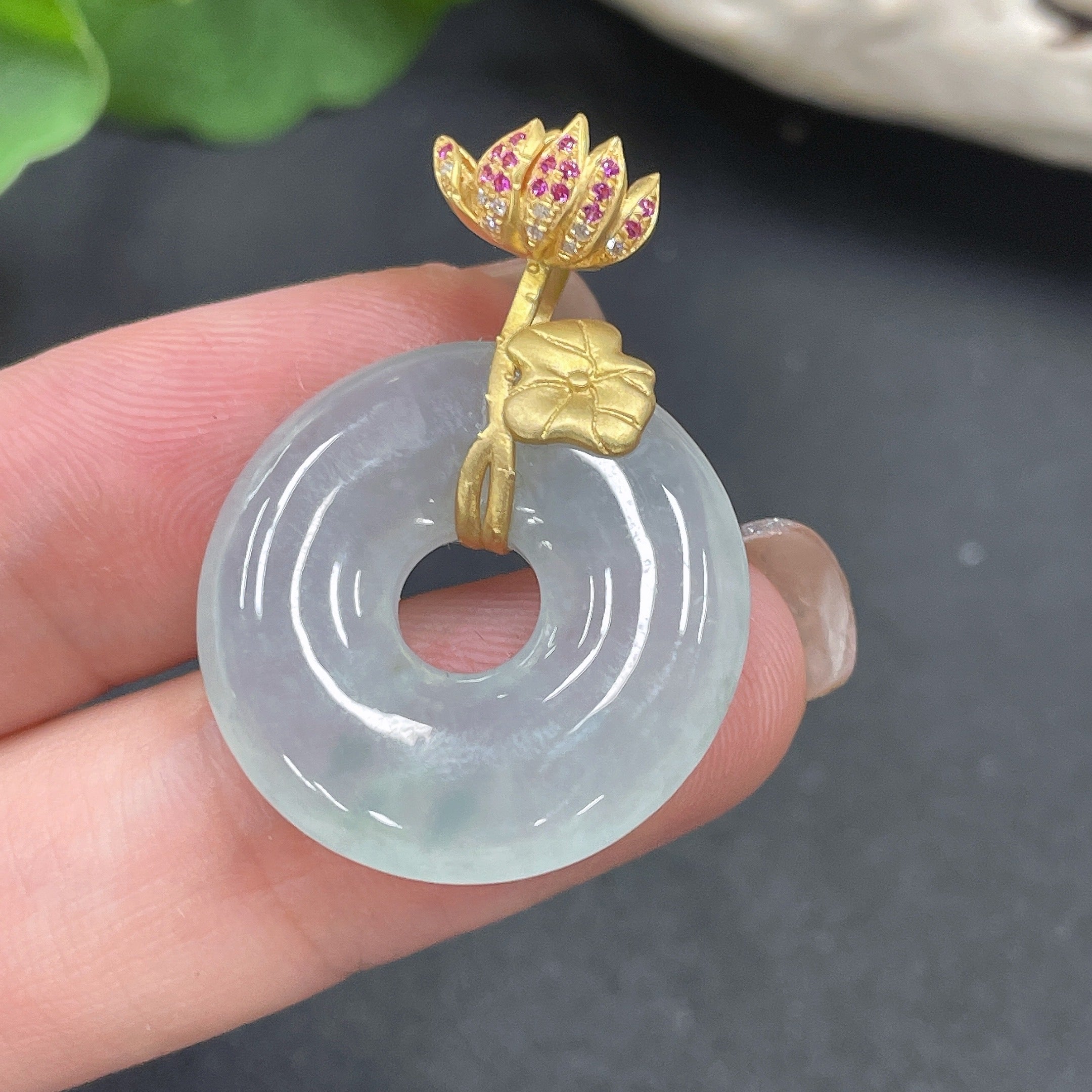 Jadeite Donut Pendant 18K Gold Total Weight Approx. 5.9g