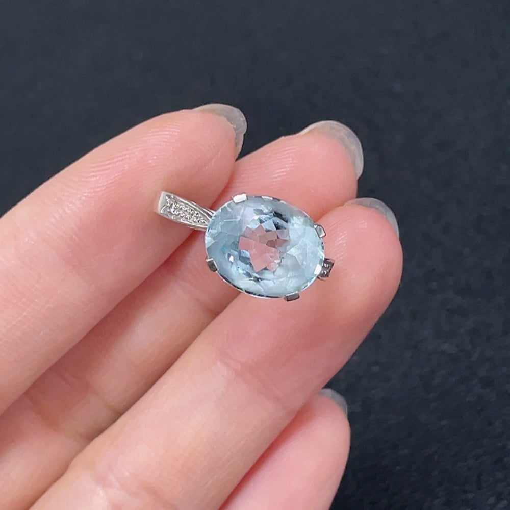 Aquamarine Ring 18k Gold with Diamond Accents