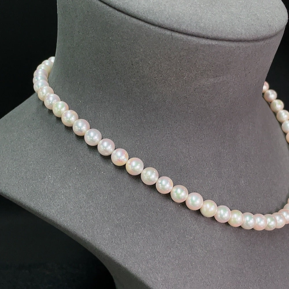 Seawater pearl necklace by HKHQ featuring white 7.2mm pearls, total weight 33.41g, elegant and natural jewelry design.