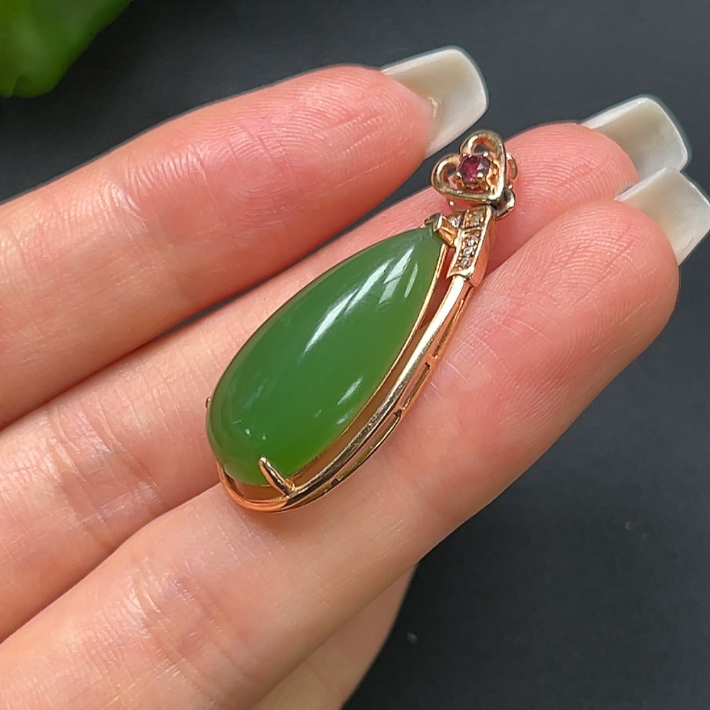 Hetian Jade Cabochon Pendant with 18K Gold and Colorless Diamond Accents