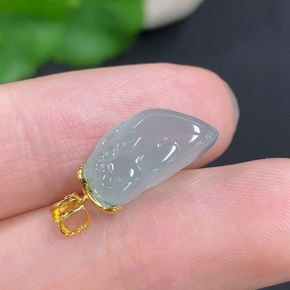 Jadeite Pi Xiu Inlaid Pendant with 18K Gold Clasp, Total Weight Approximately 2g, Non-Diamond