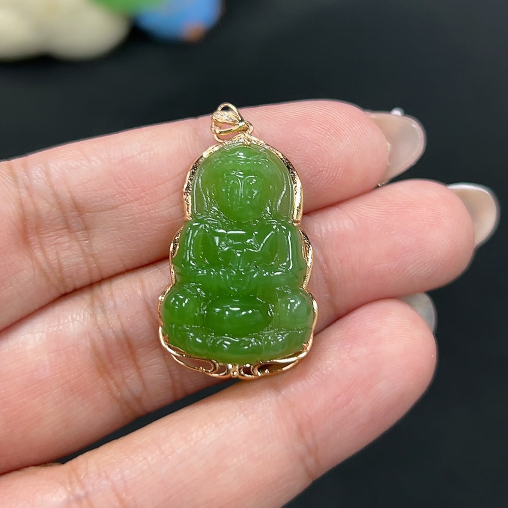Hetian Jade Jasper Inlaid Pendant Guanyin Total Weight Approx. 4.9g 18k with Diamond Accents