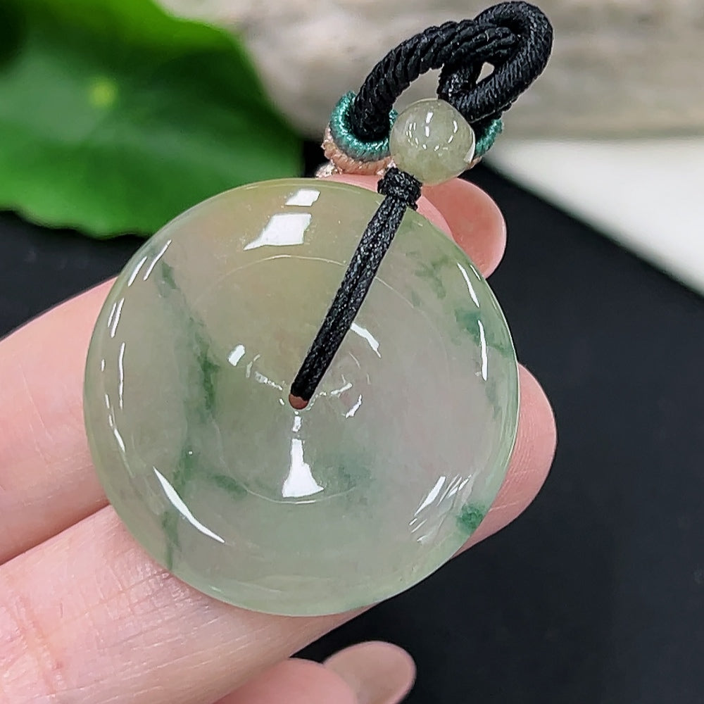 Jadeite Safety Buckle Pendant (Non-Gold Inlaid) (Color Origin Undetermined)