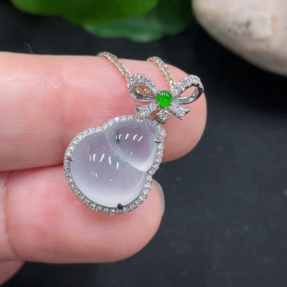 Jadeite Gourd Pendant with 18K Gold and Diamond Accents, Total Weight Approximately 4.7g (Including Chain)