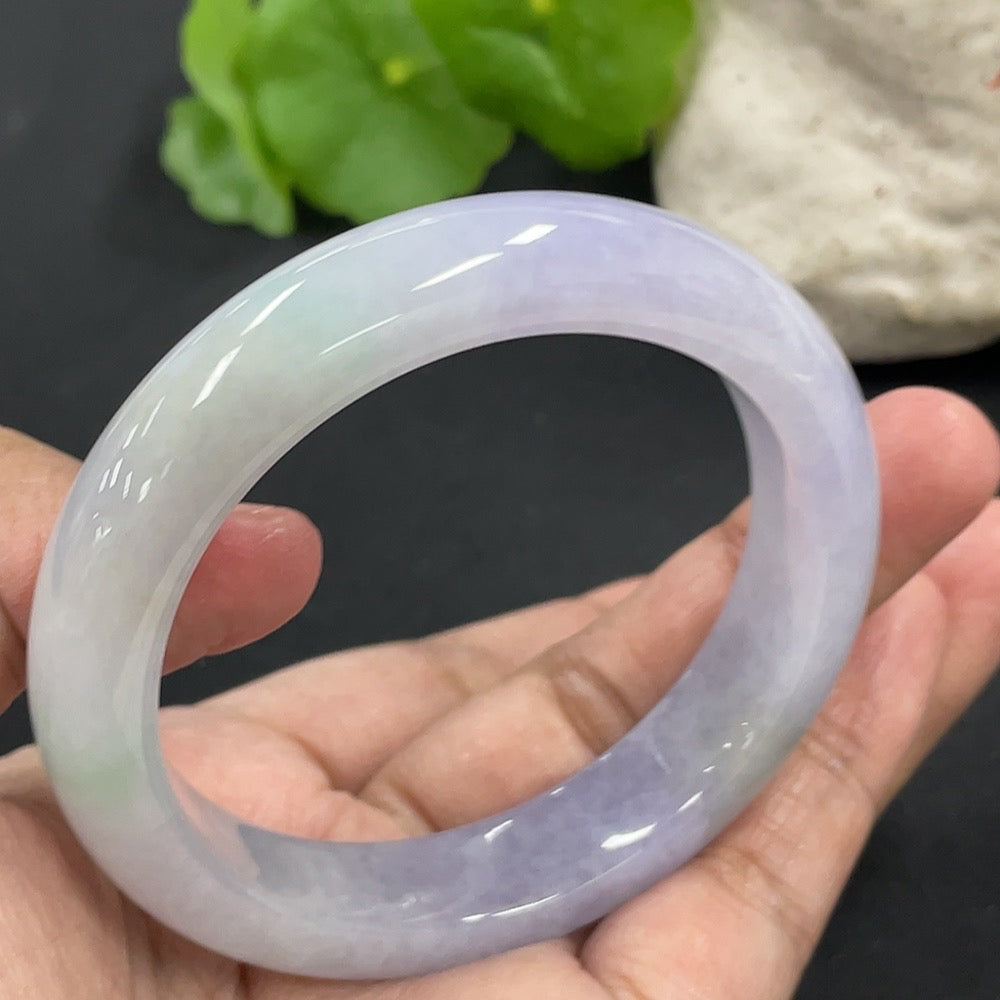 Jadeite Round Bangle
