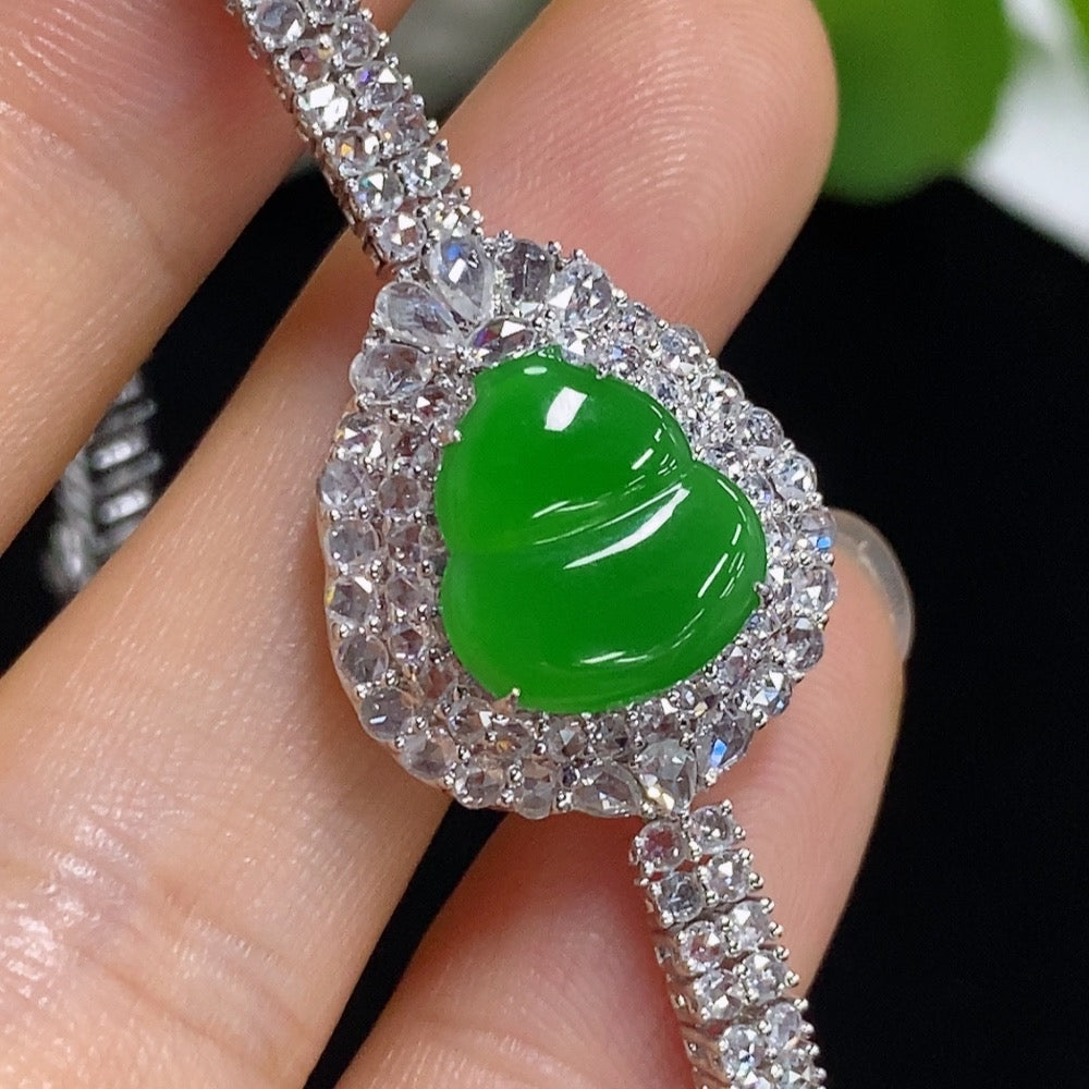 Jadeite Gourd Inlaid Bracelet 18k with Diamond Accents