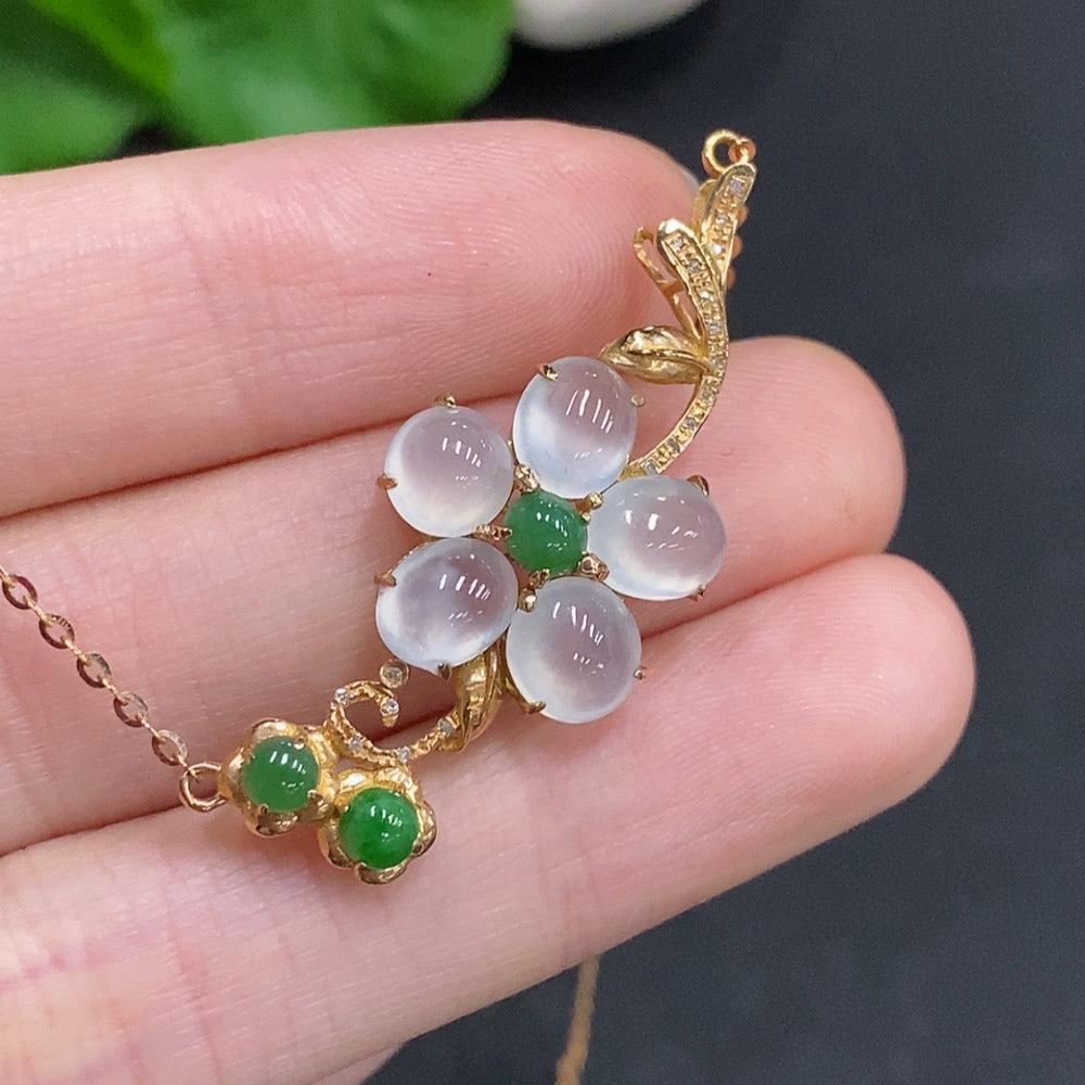 Jadeite Cabochon Pendant with 74% Gold Content, Total Weight Approx. 4g (Including Chain), Accented with Diamonds