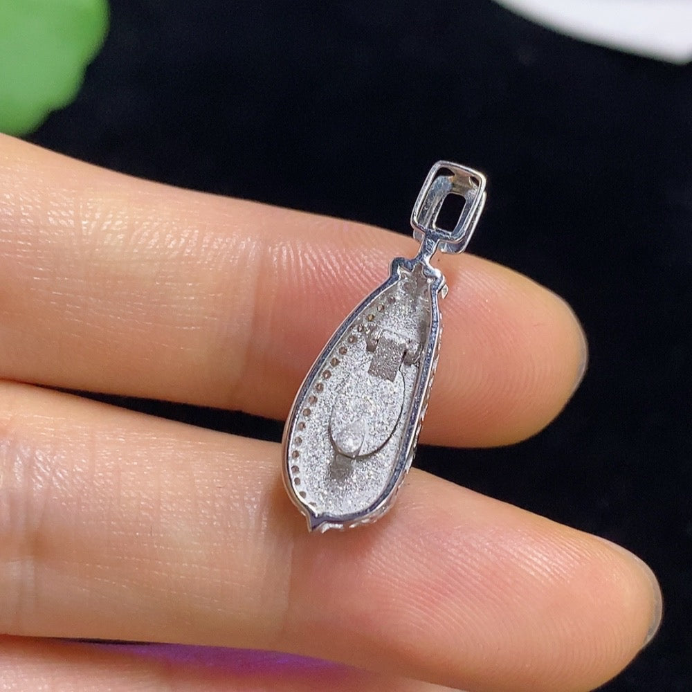 Jadeite Lucky Bean Pendant with 18k Gold and Diamond Accents, Total Weight Approximately 2.26g