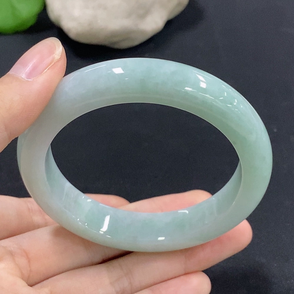 Jadeite round bracelet