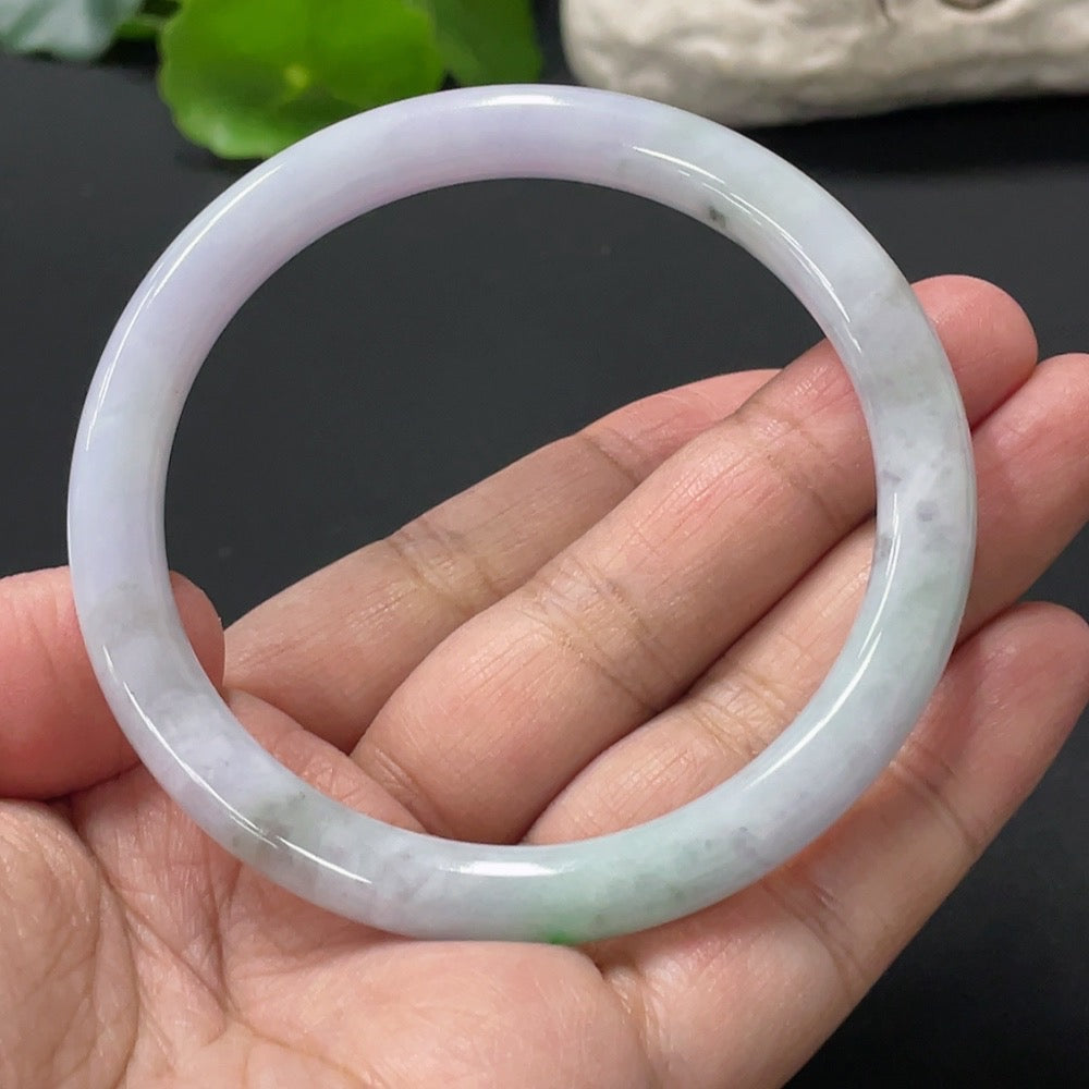 Jadeite Round Bangle Size 58.8 Total Weight Approx. 33.8g