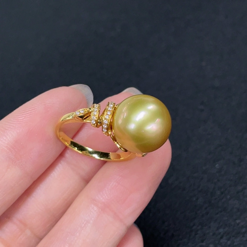 Seawater Pearl Ring with Diamond Accents, 18k Gold, Color Origin Undetermined, Stone 12mm