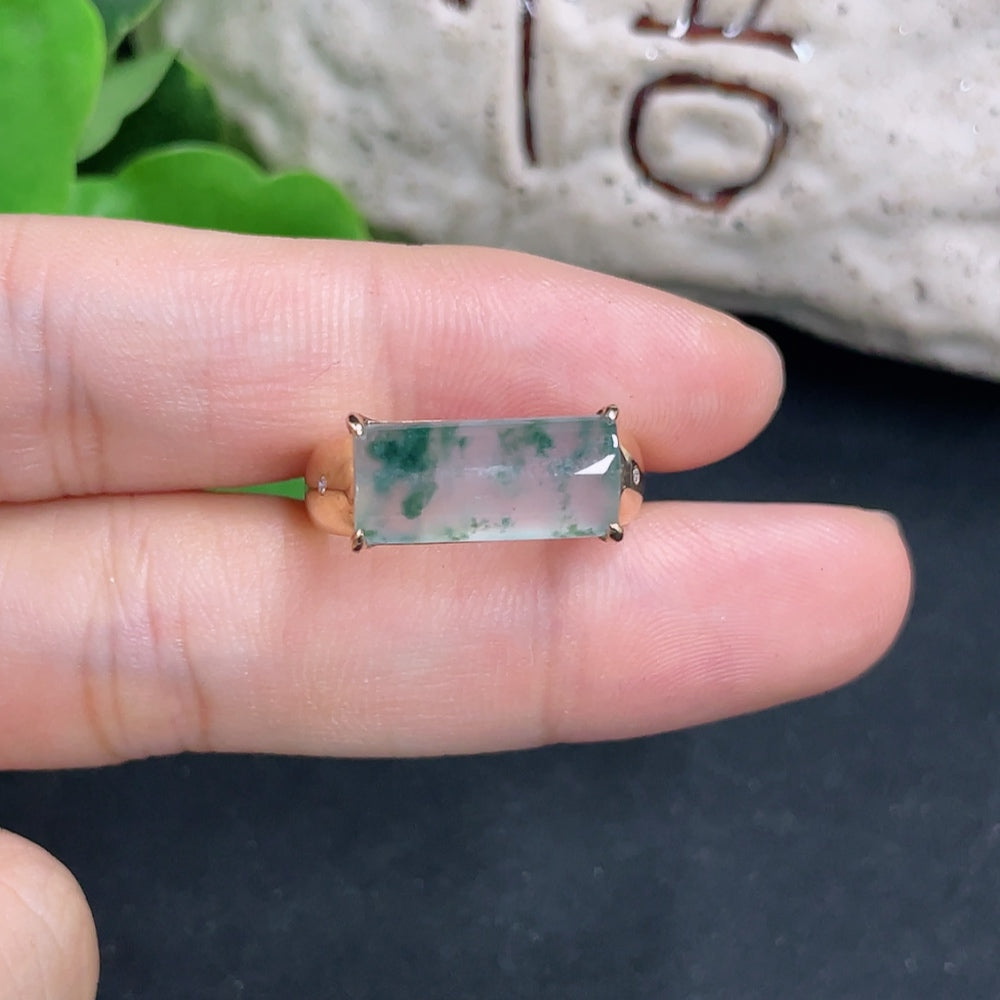 Jadeite plain pendant ring with 18k gold and diamond accents, size 14, weighing approximately 3.9g, unmarked HKHQ jewelry piece.