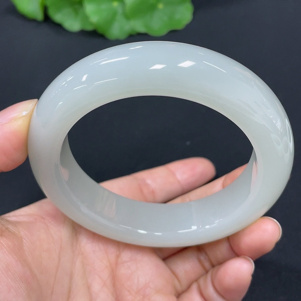 Hetian Jade Round Bracelet Size 56.4 Total Weight Approx. 85.4g