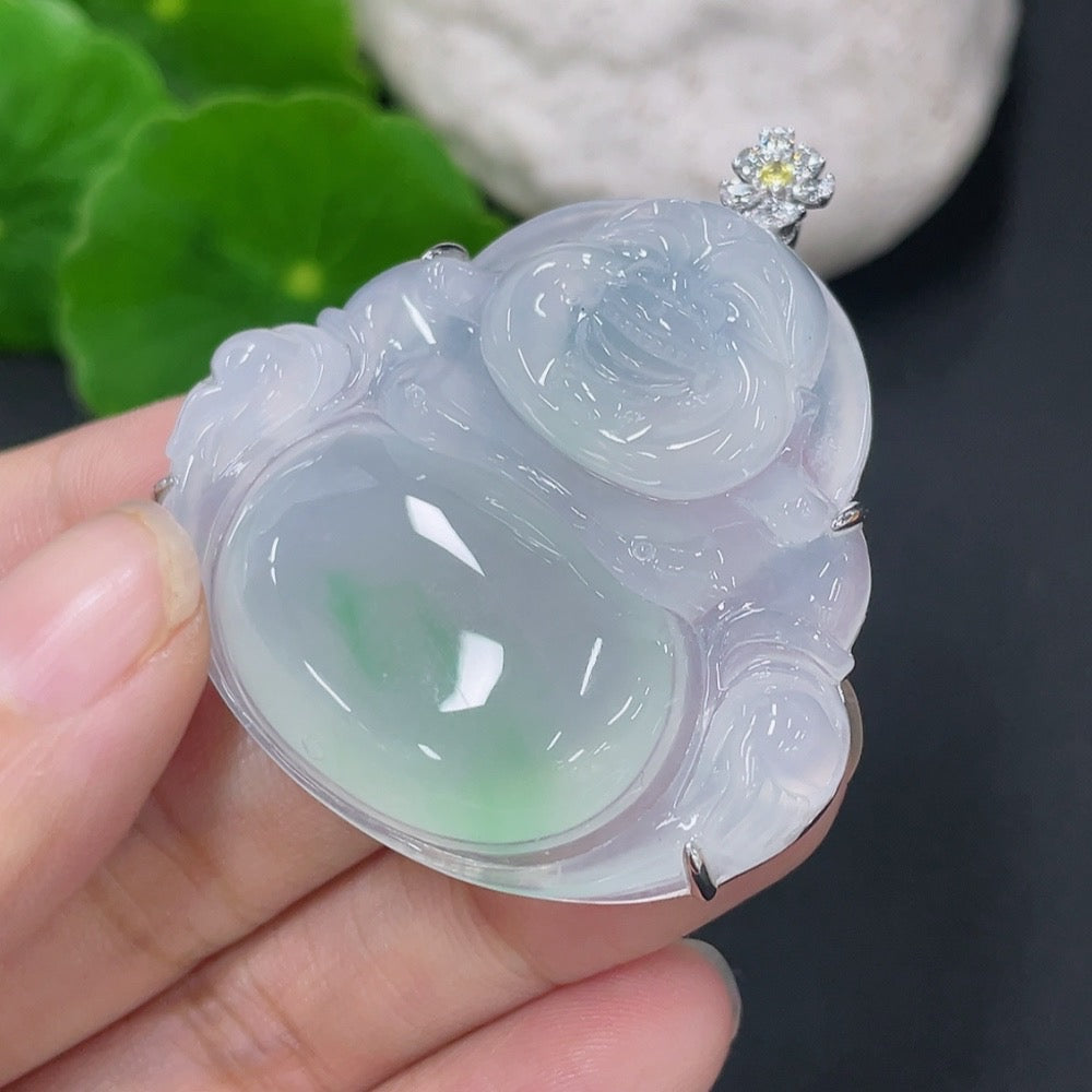Jadeite Inlaid Buddha Pendant with 18k Clasp and Non-Gold Accents, Set with Colorless Diamonds, Total Weight Approximately 20g