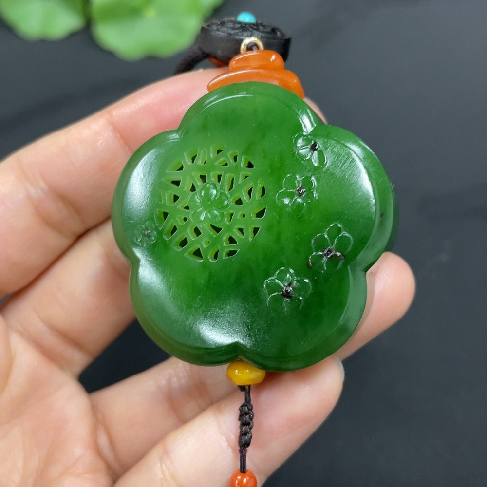 Hetian Jade Jasper Pendant 'Flowers Blooming and Wealth Flourishing'