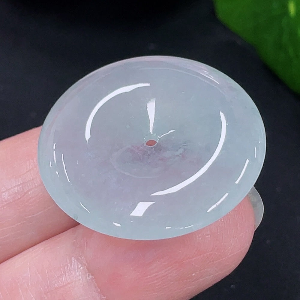 Jadeite Peace Knot Pendant, Total Weight Approximately 8.3 Grams