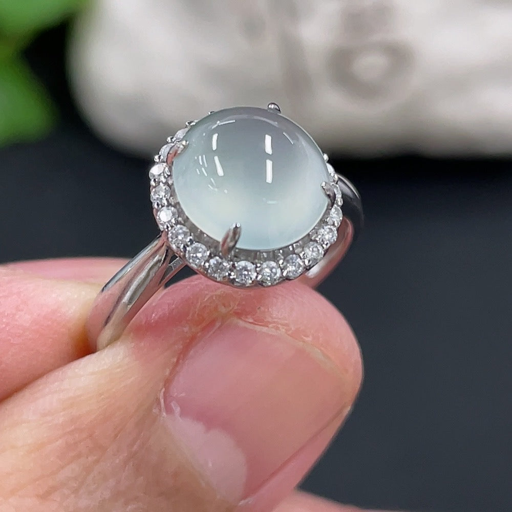 Jadeite Cabochon Inlaid Ring 18k Gold Setting Size 14.5 Total Weight Approx. 3.05g with Diamond Accents