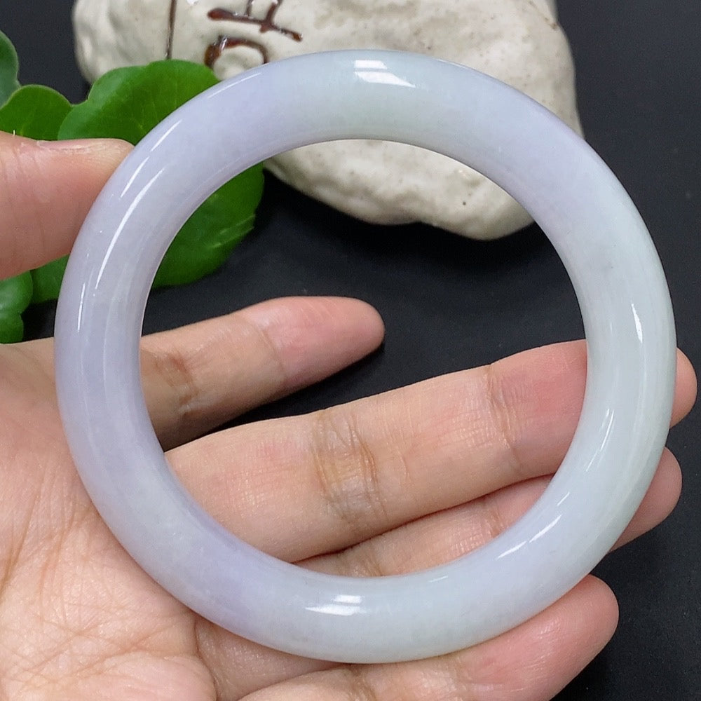 Jadeite Round Bangle