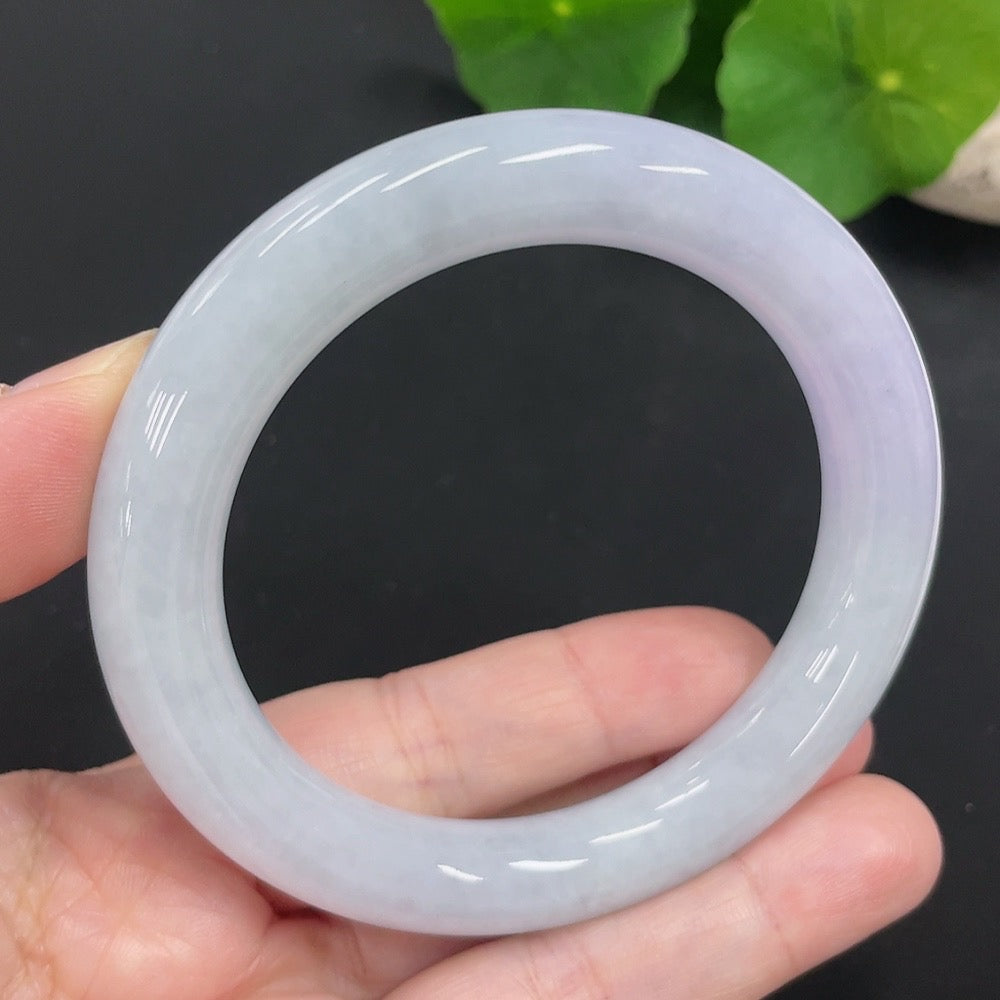 Jadeite Round Bangle Size 55.7 Total Weight Approx. 62.8g