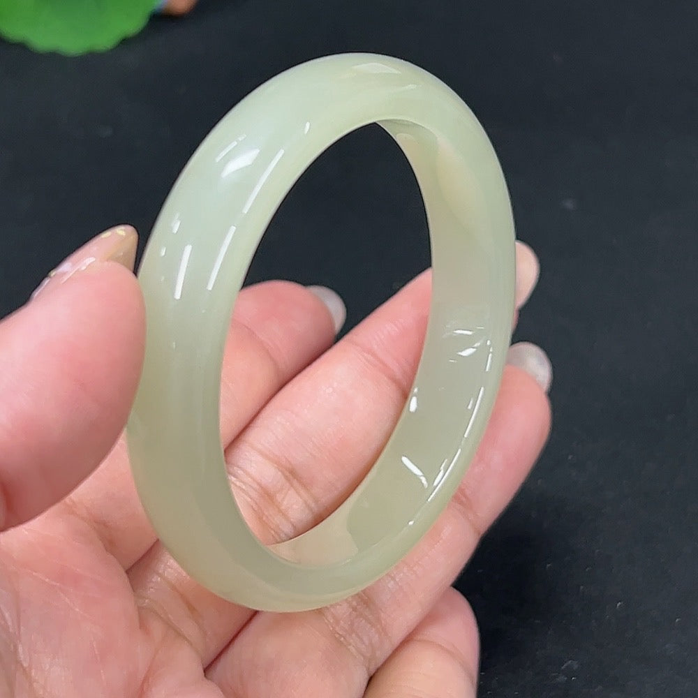 Hetian Jade Round Bracelet Size 52.8 Total Weight Approx. 37.2g