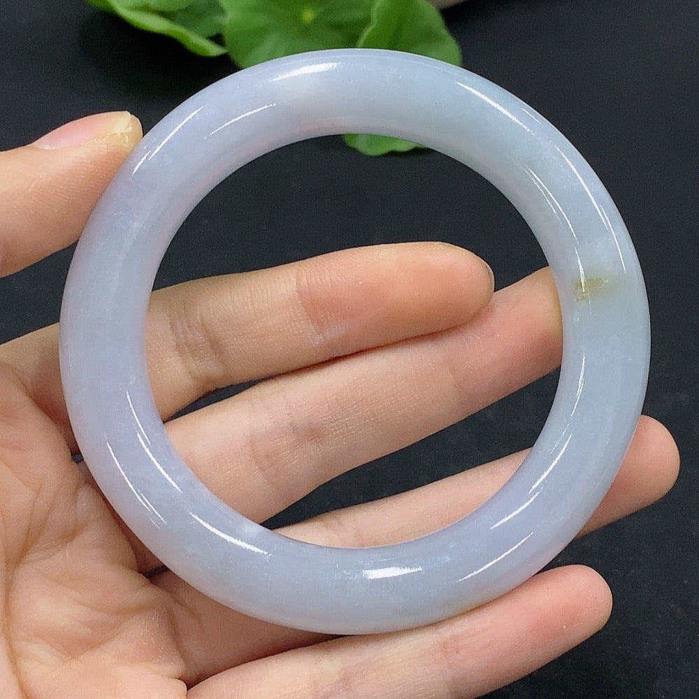 Jadeiteround bangle bracelet, loop size 55.5, total weight approximately 73.86g'