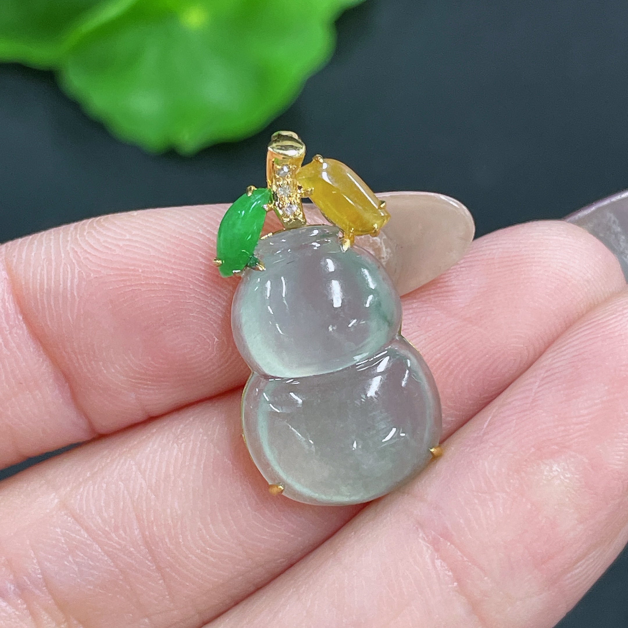 Jadeite Pendant Gourd 18k Gold Inlaid No Diamond Total Weight Approx. 2.67g