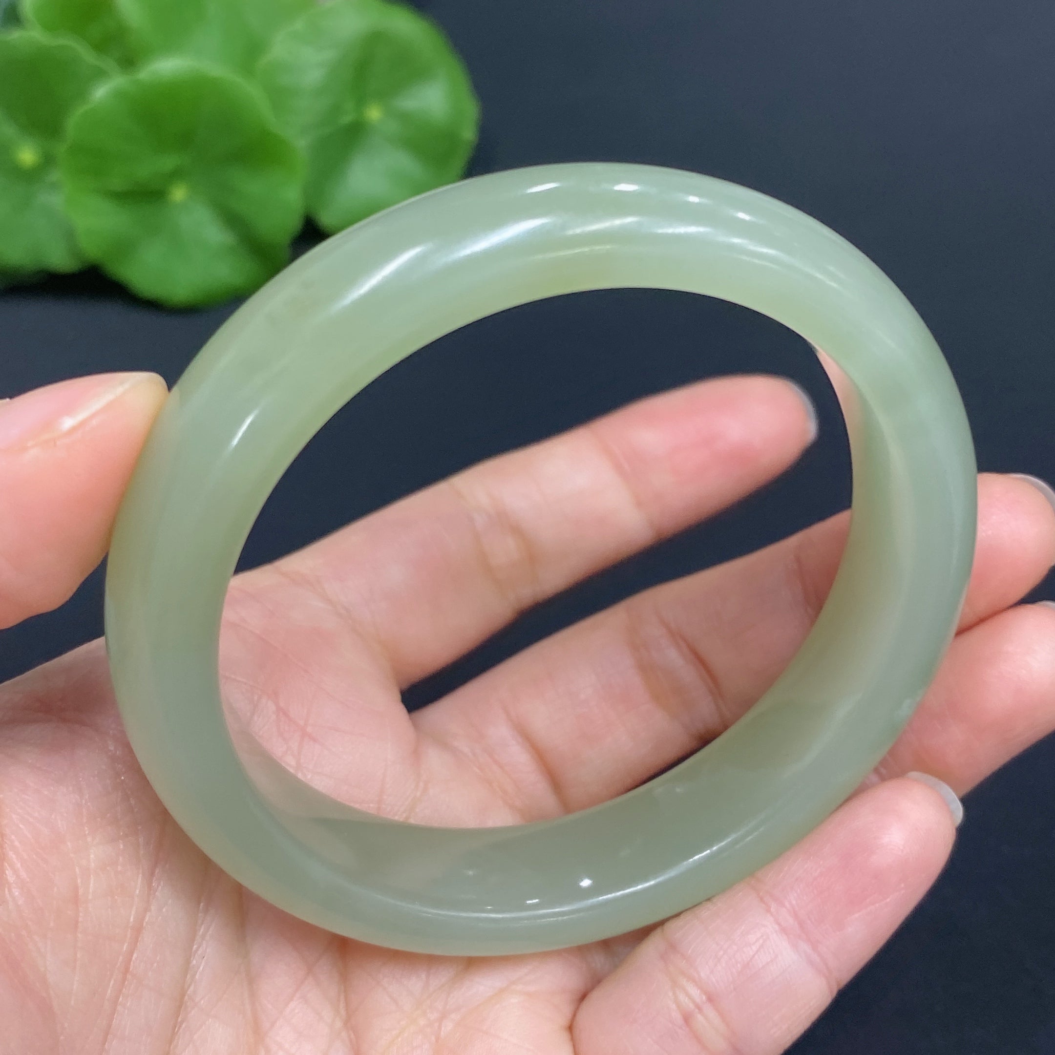 Hetian Jade Round Bracelet Size 56.2 Total Weight Approx. 48.6g