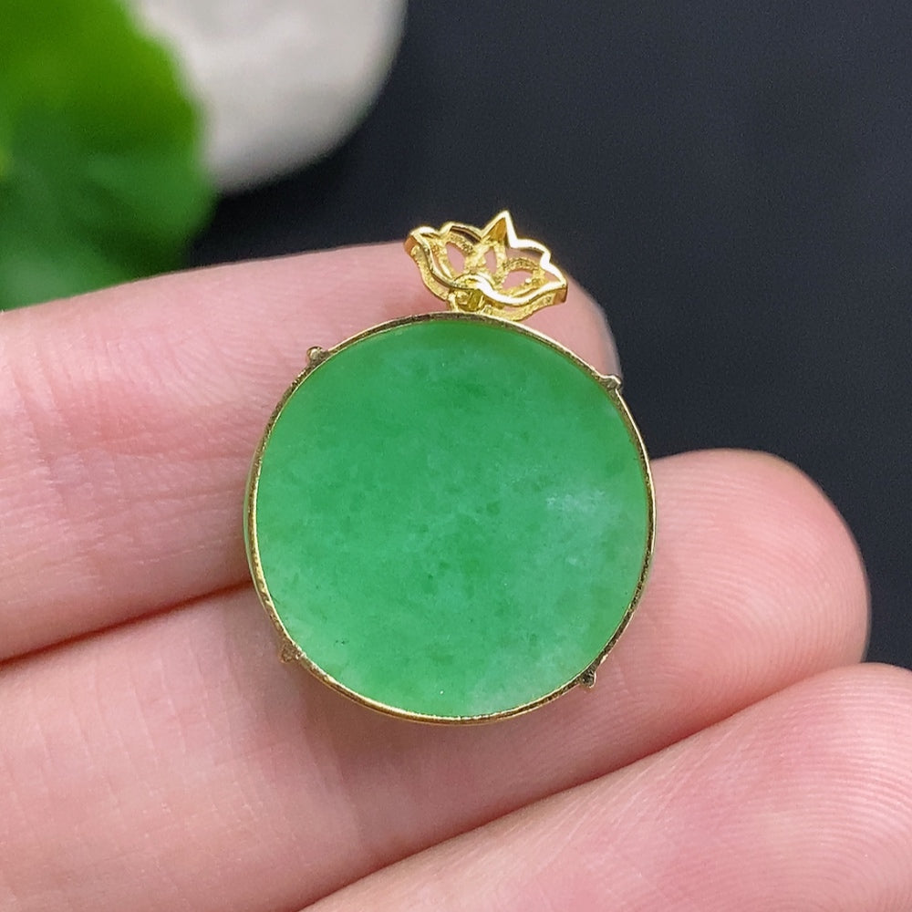 Jadeite Plain Pendant Pendant with 18K Gold Setting Total Weight Approx. 2.4g