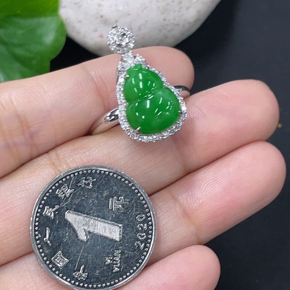 Jadeite Ring and Pendant Convertible Set with 18k Gold and Diamond Accents, Size 16, Total Weight Approximately 4.47g