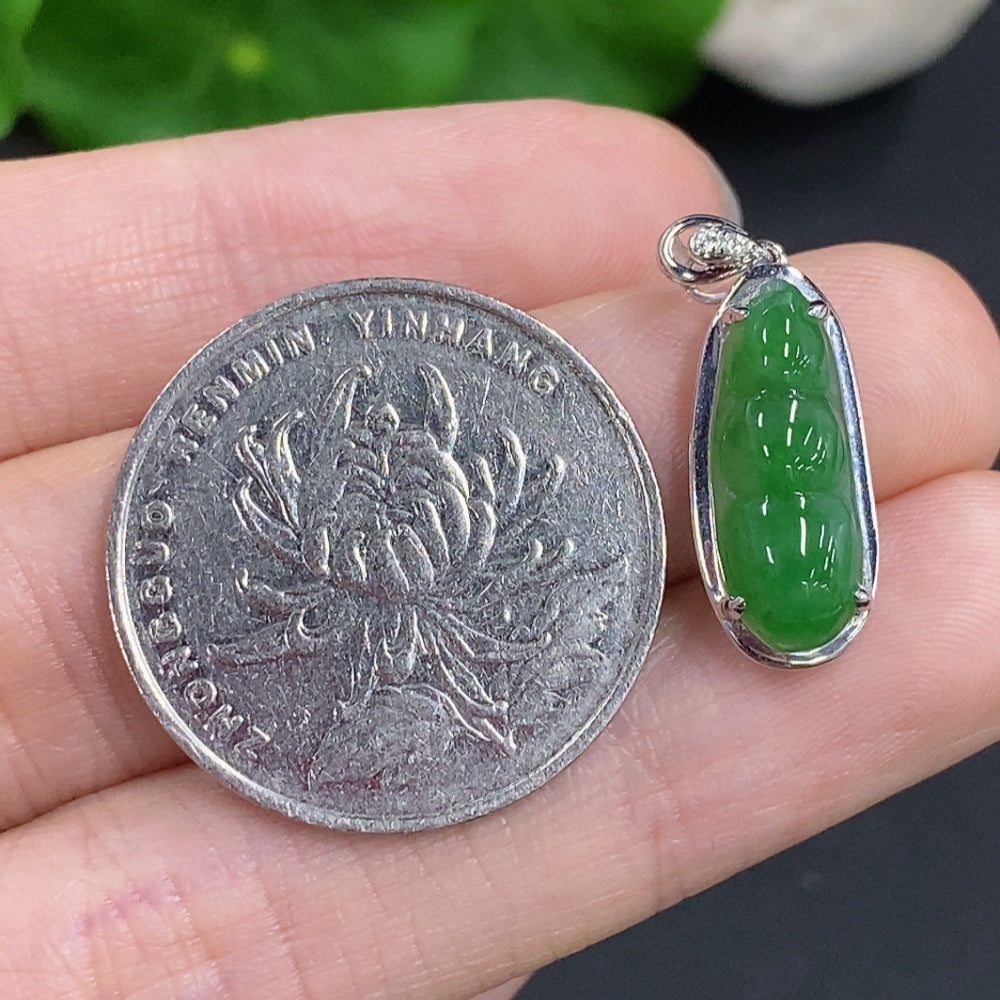 Jadeite Lucky Bean Pendant in 18K Gold (with Diamond Accents)