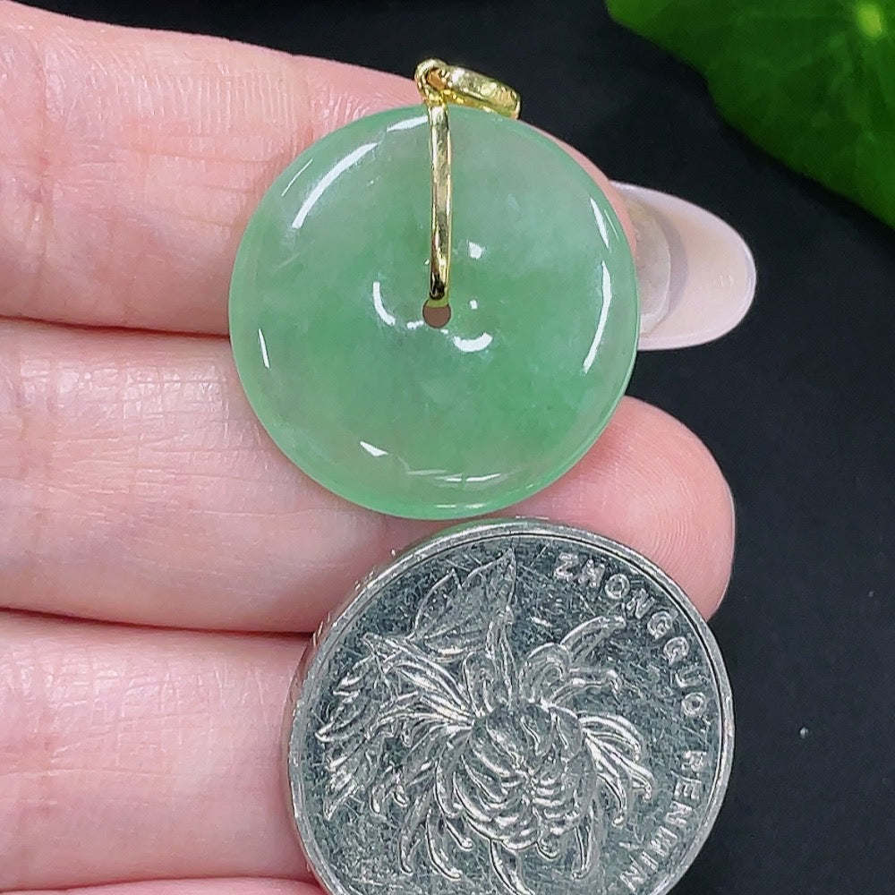 Jadeite Peace Knot Pendant 18K Gold Total Weight Approx. 4.2g (with Diamond Accents)