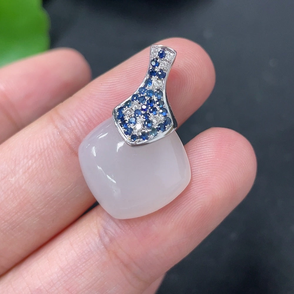 Hetian Jade Inlaid Pendant, 18k Gold, Non-Diamond, Matching Beads Not Hetian Jade, Total Weight Approx. 3.2g
