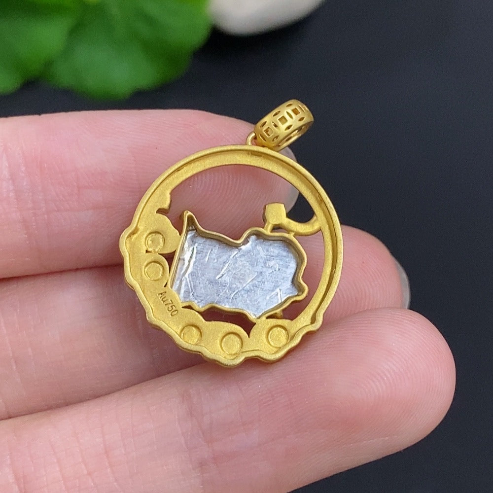Jadeite Inlaid Pendant with White Back Cover Non-Gold and 18K Gold Rest, Total Weight Approx. 4.1g, Set with Diamonds