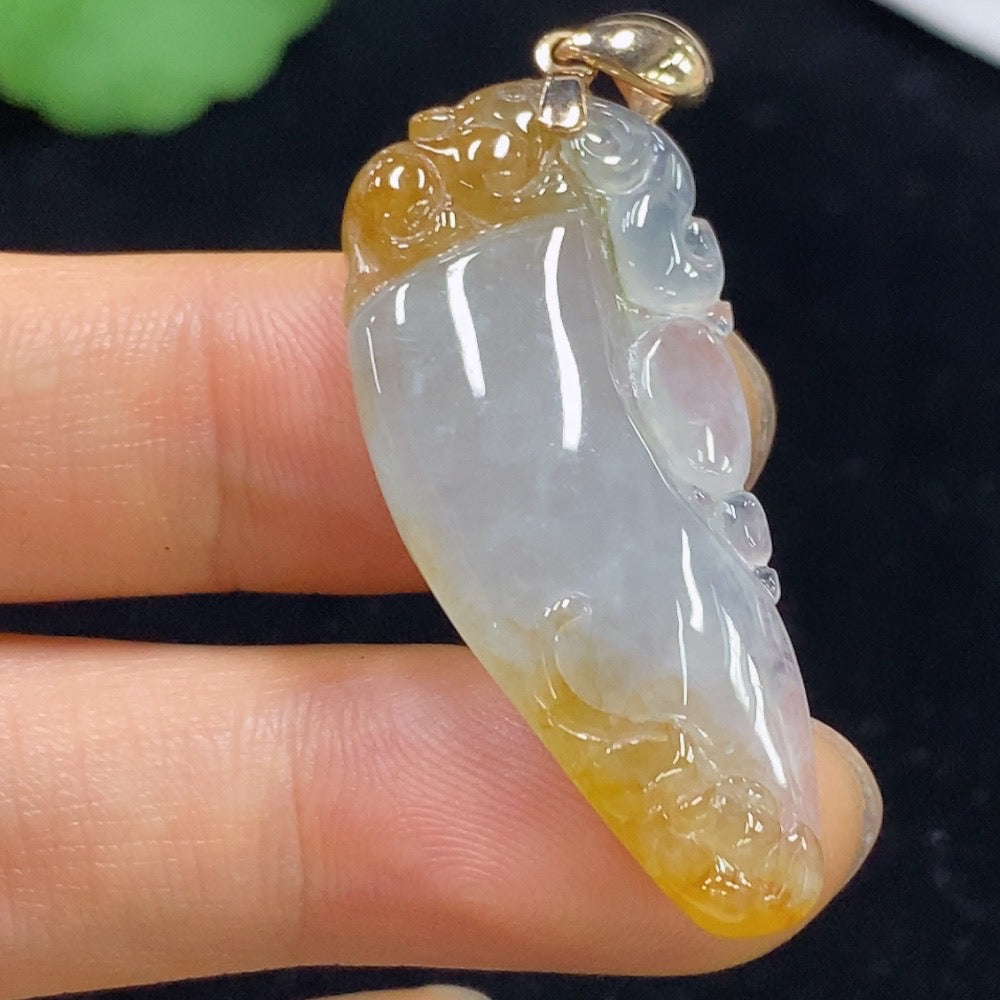 Jadeite Fu Gua Pendant 18k Total Weight Approximately 6.84g