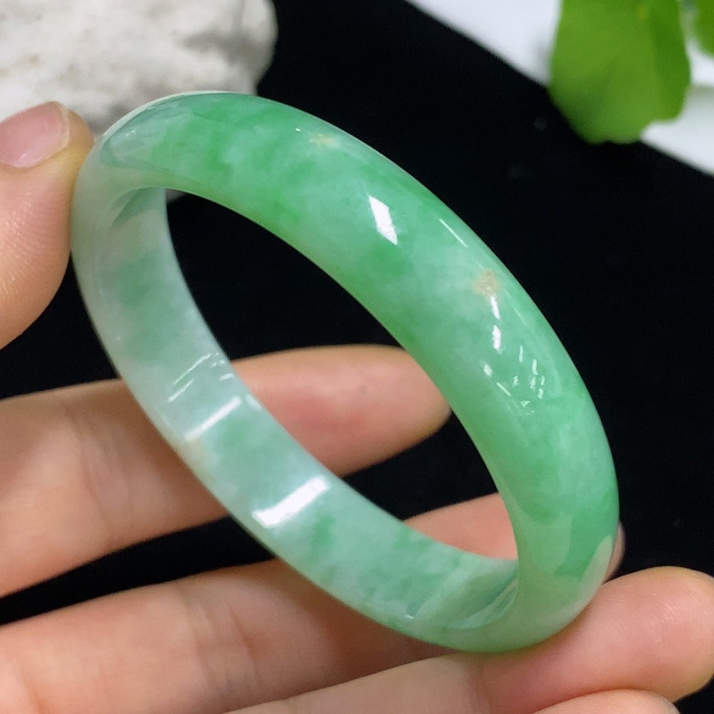 Jadeite Round Bangle