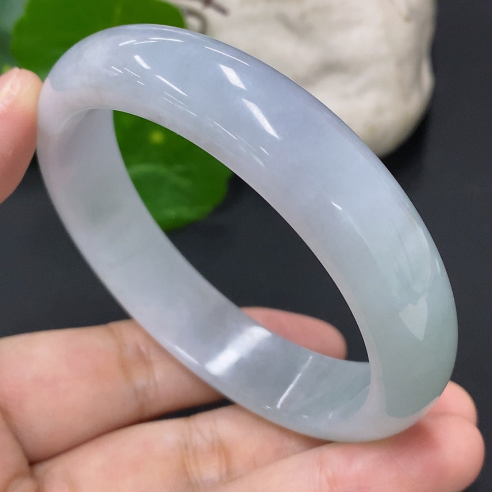 Jadeite Round Bangle