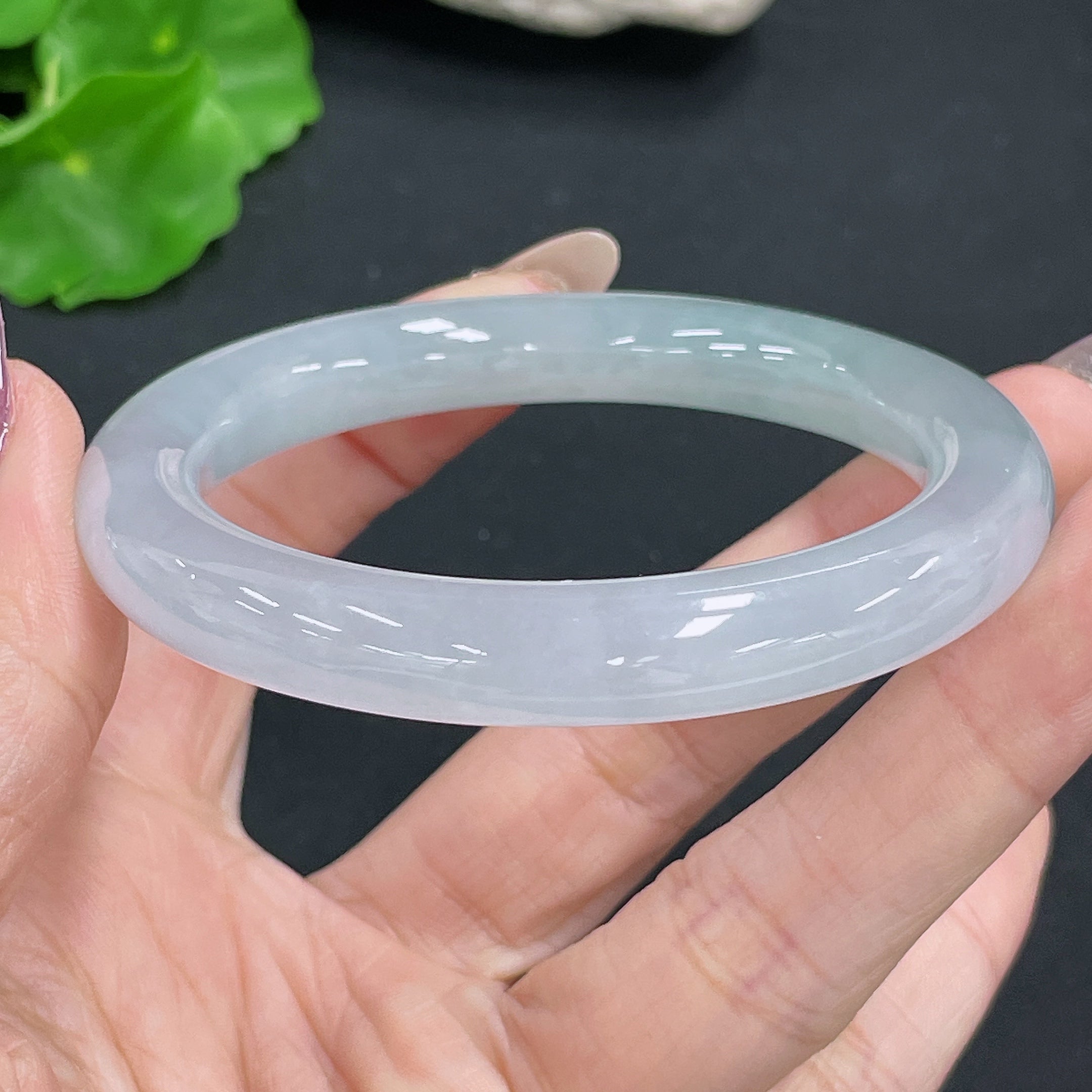 Jadeite Round Bangle Total Weight Approx. 48.6g Size 54.8