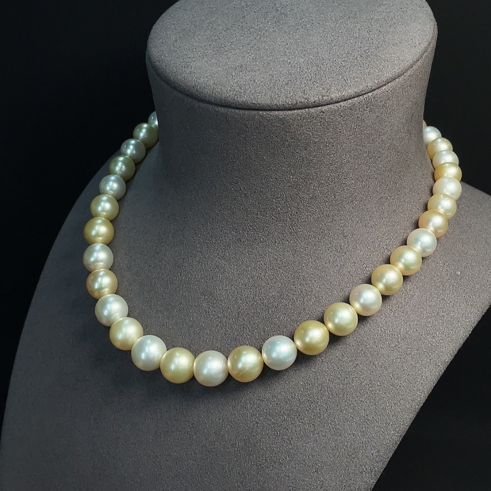 Seawater Pearl Strand Non-Gold Setting Size 9.3-11.7mm Approx. Total Weight About 63.86g Color Origin Undetermined