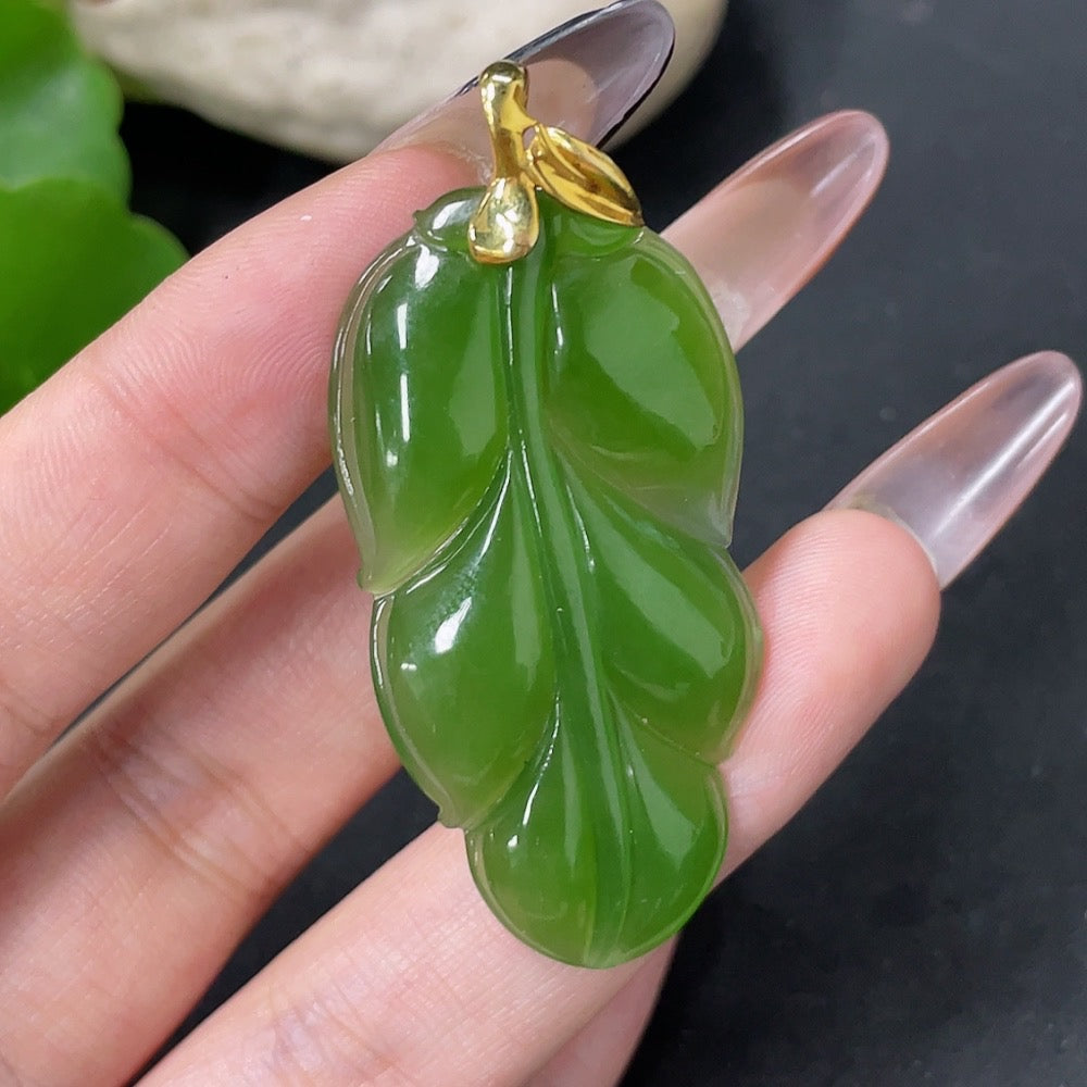 Hetian Jade Jasper Pendant Leaf 18k Gold Total Weight Approx. 8.7g