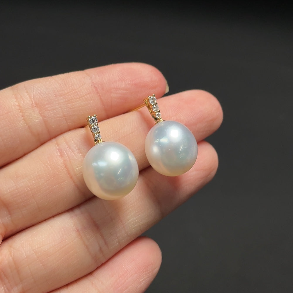 Seawater Pearl Earrings 18k Gold