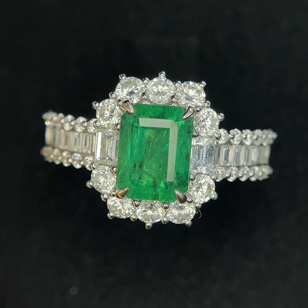 HKHQ emerald ring in 18K gold, size 19.5, clarity enhanced, no diamond, total weight 6.23g, with certificate.