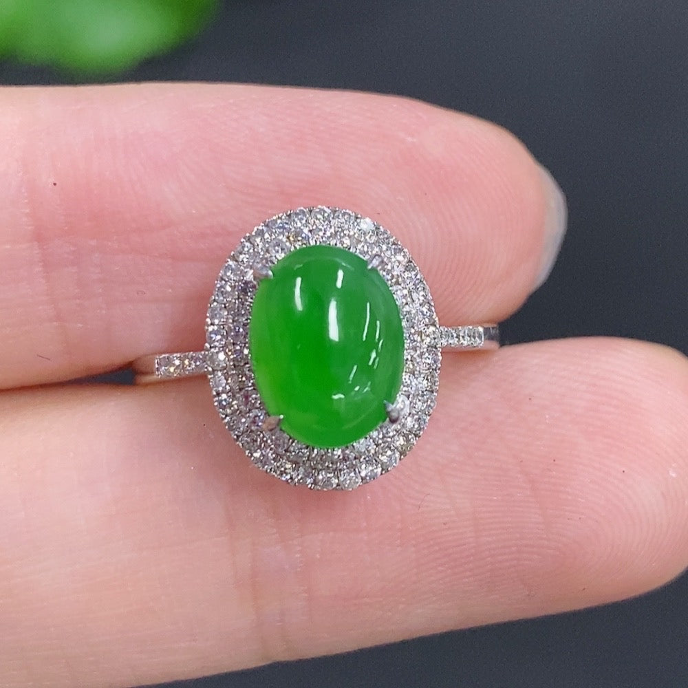Jadeite Cabochon Ring 69% GoldWith Diamond Accents