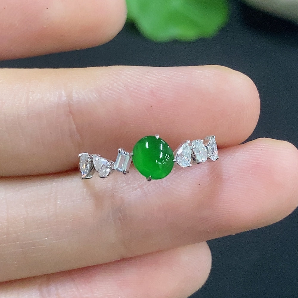 Jadeite Cabochon Ring 18k No Diamond Size 12 Total Weight Approx. 1g