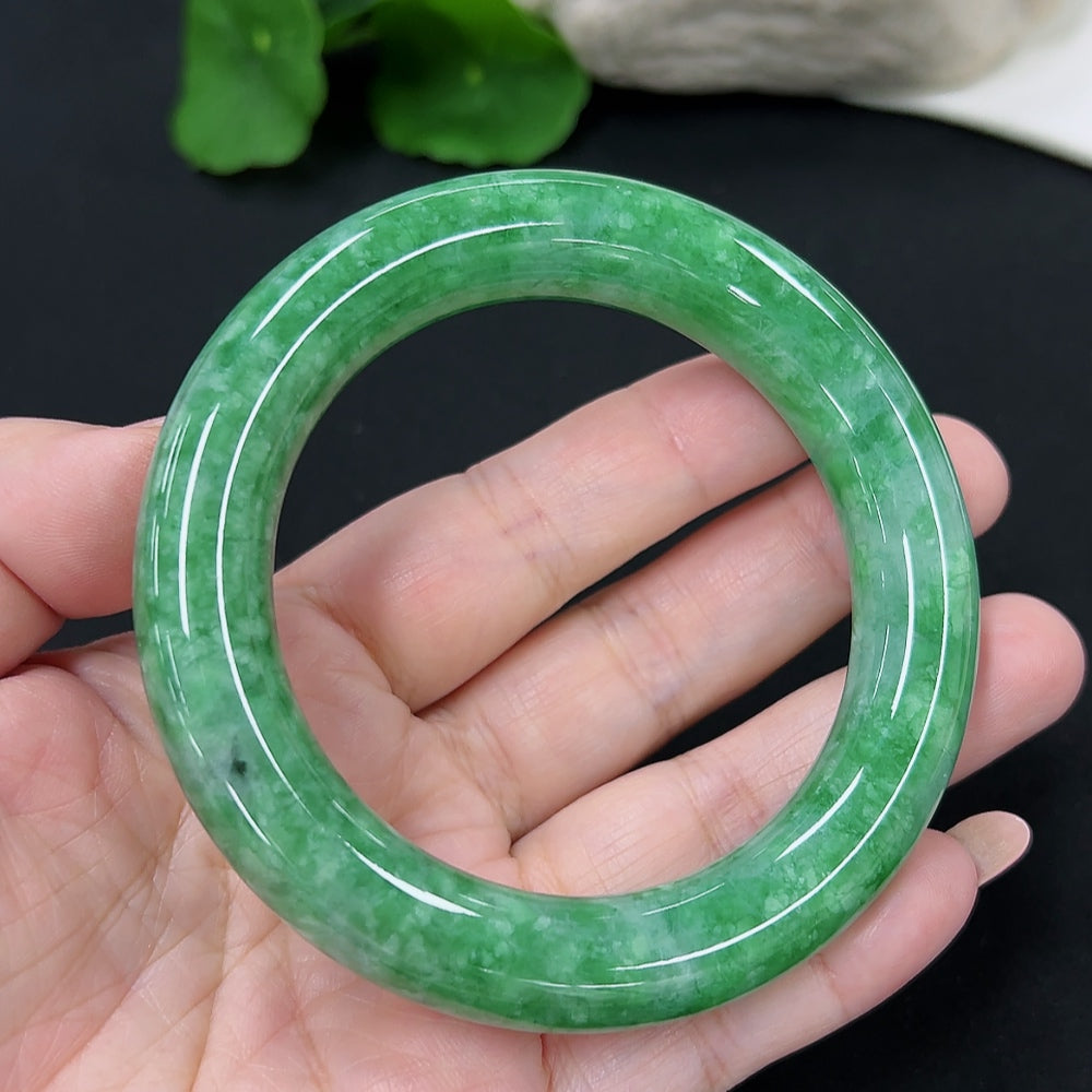 Jadeite Round Bangle