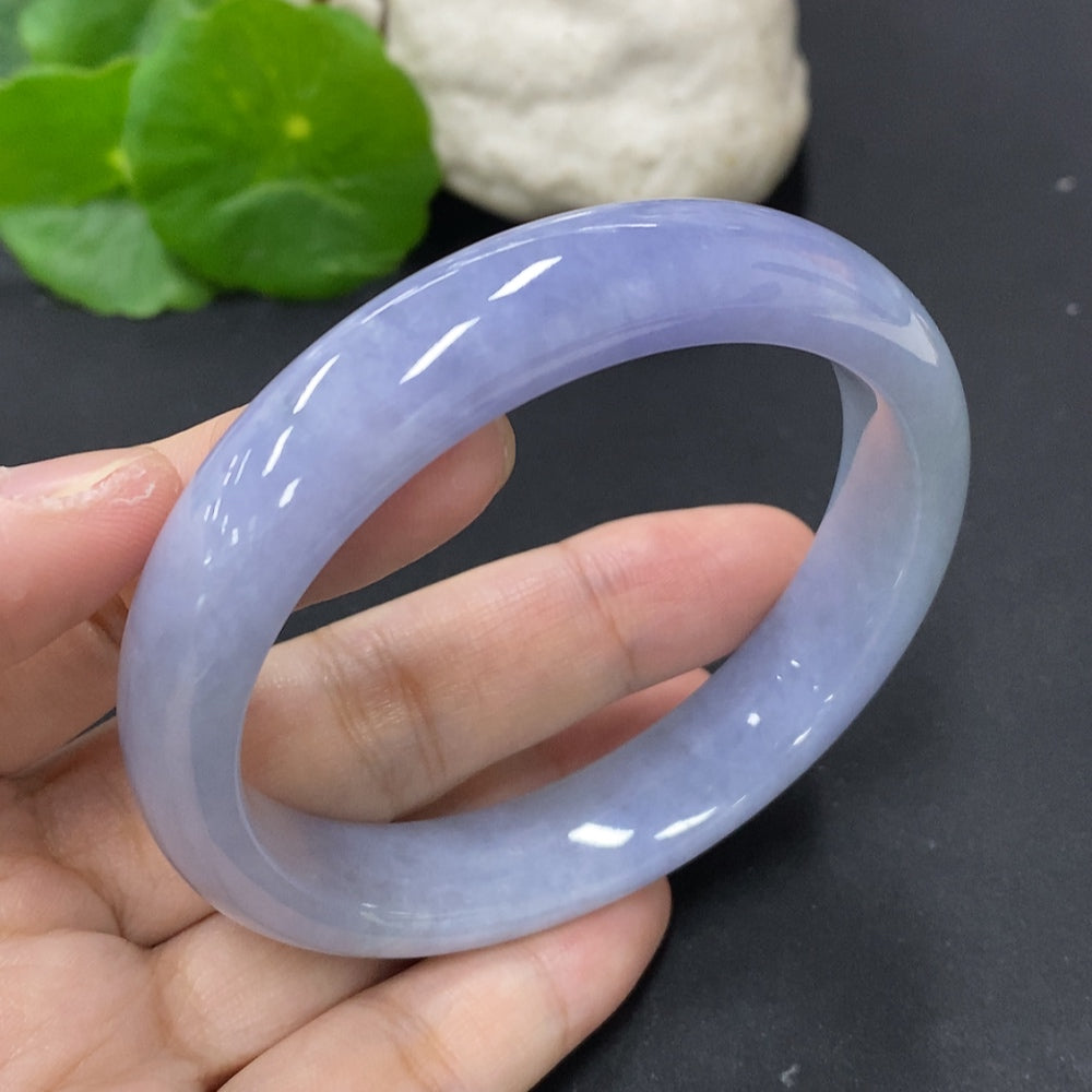 Jadeite Round Bangle